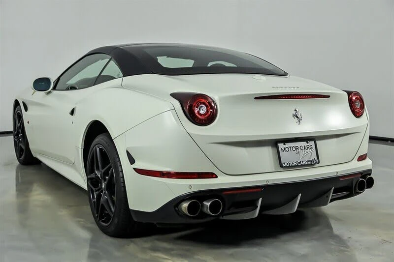 2016 Ferrari California T - Image 14 of 31