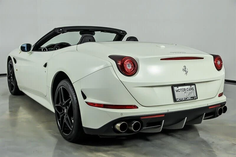 2016 Ferrari California T - Image 8 of 31