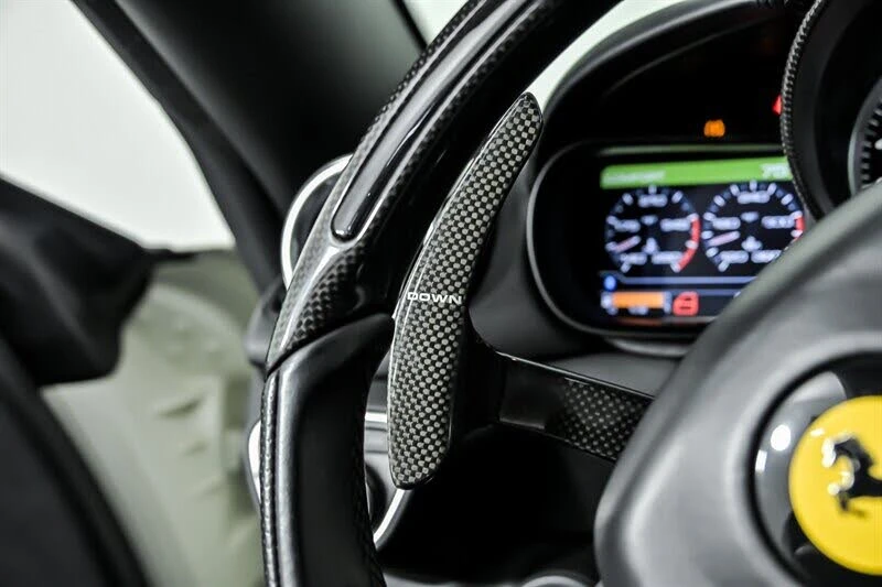 2016 Ferrari California T - Image 30 of 31