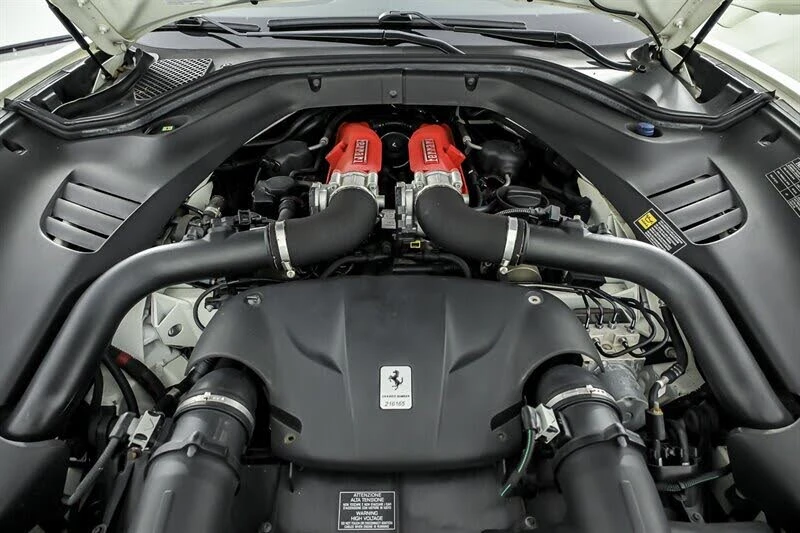 2016 Ferrari California T - Image 17 of 31