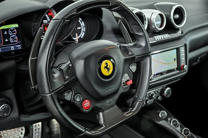 2016 Ferrari California T - Image 23 of 31