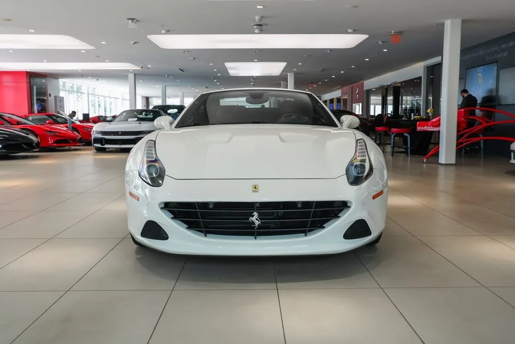 2016 Ferrari California T - Image 25 of 31