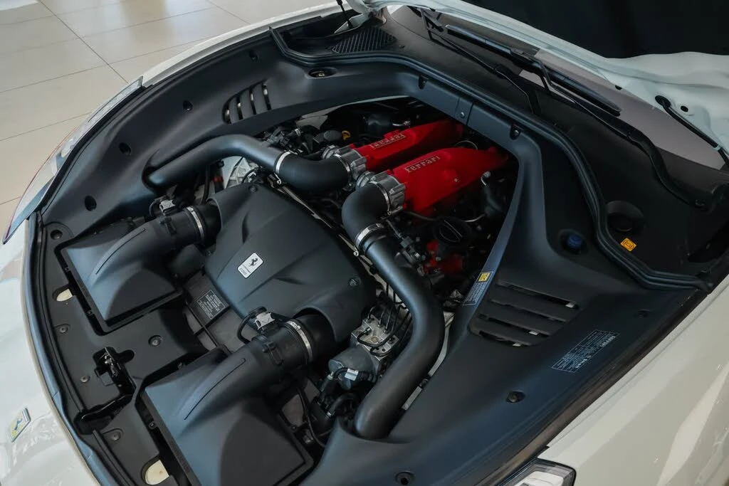 2016 Ferrari California T - Image 12 of 31