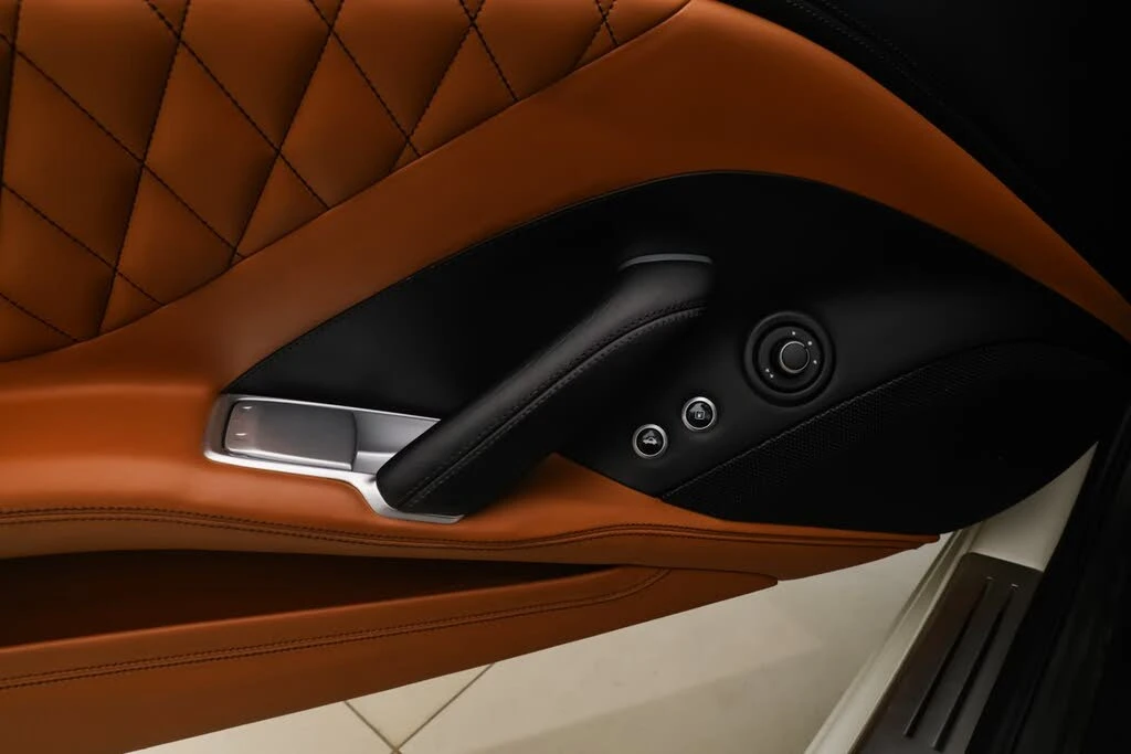 2016 Ferrari California T - Image 24 of 31
