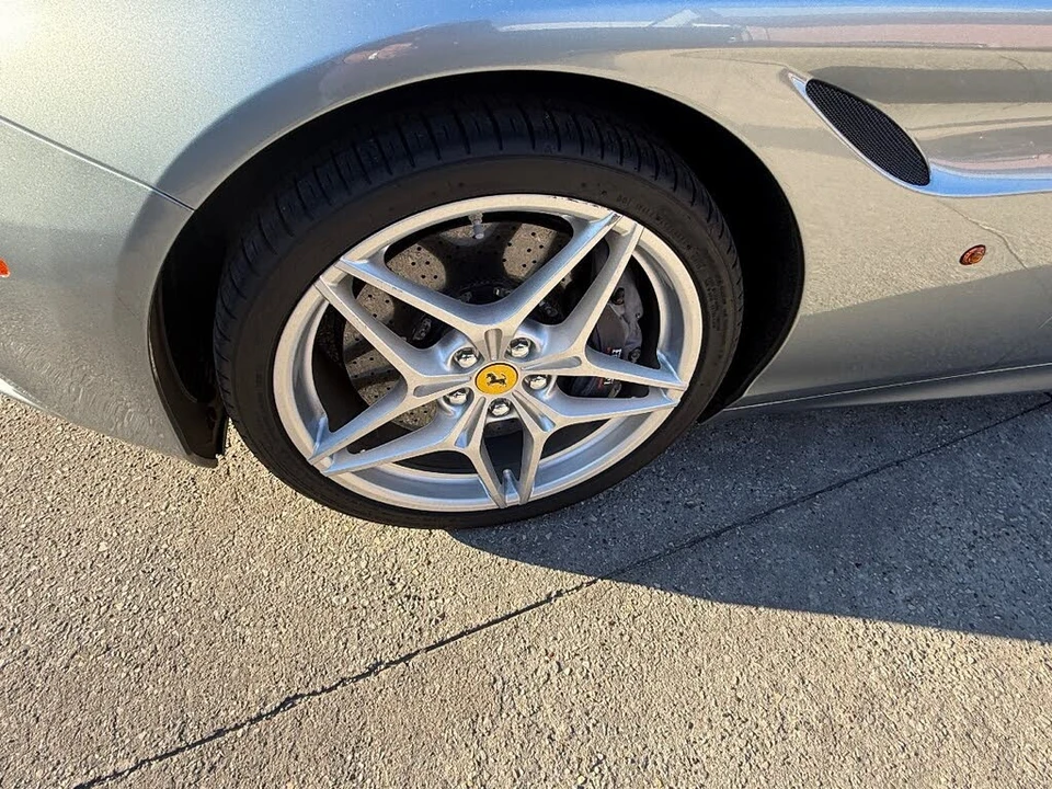 2016 Ferrari California T - Image 9 of 31