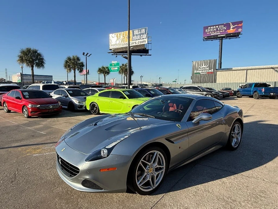 2016 Ferrari California T - Image 7 of 31