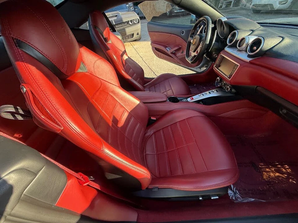 2016 Ferrari California T - Image 15 of 31