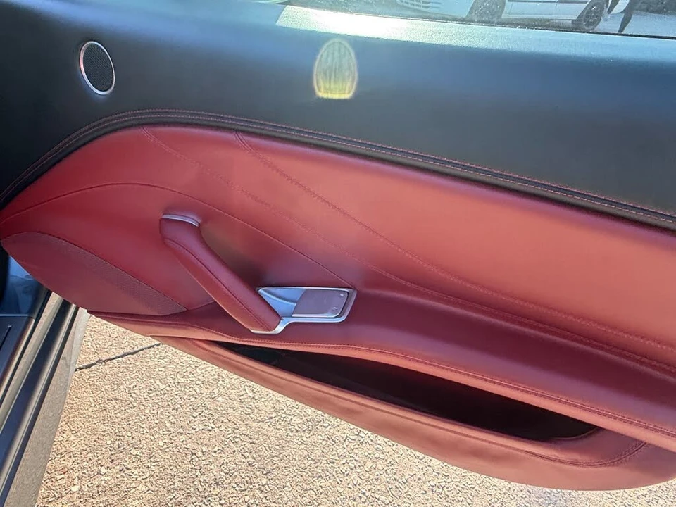 2016 Ferrari California T - Image 13 of 31