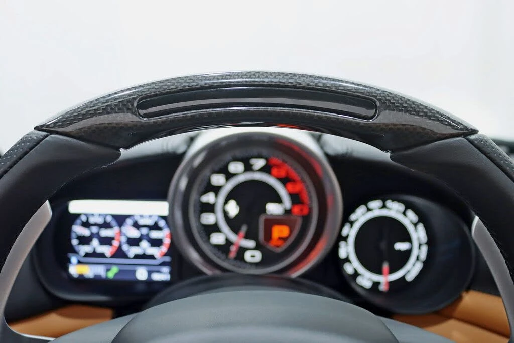 2016 Ferrari California T - Image 17 of 31