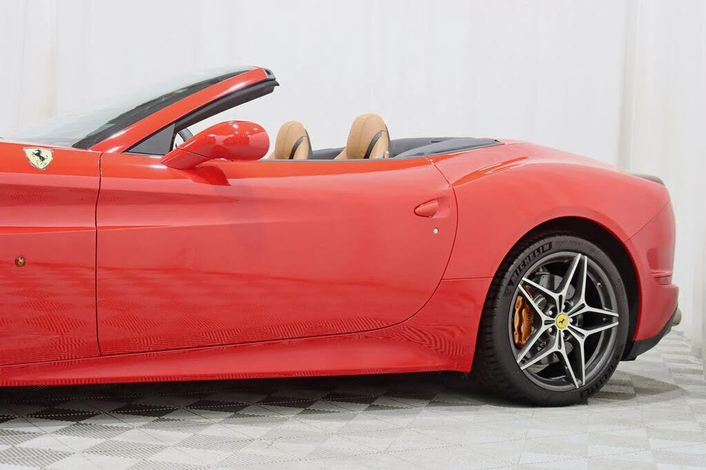 2016 Ferrari California T - Image 4 of 31