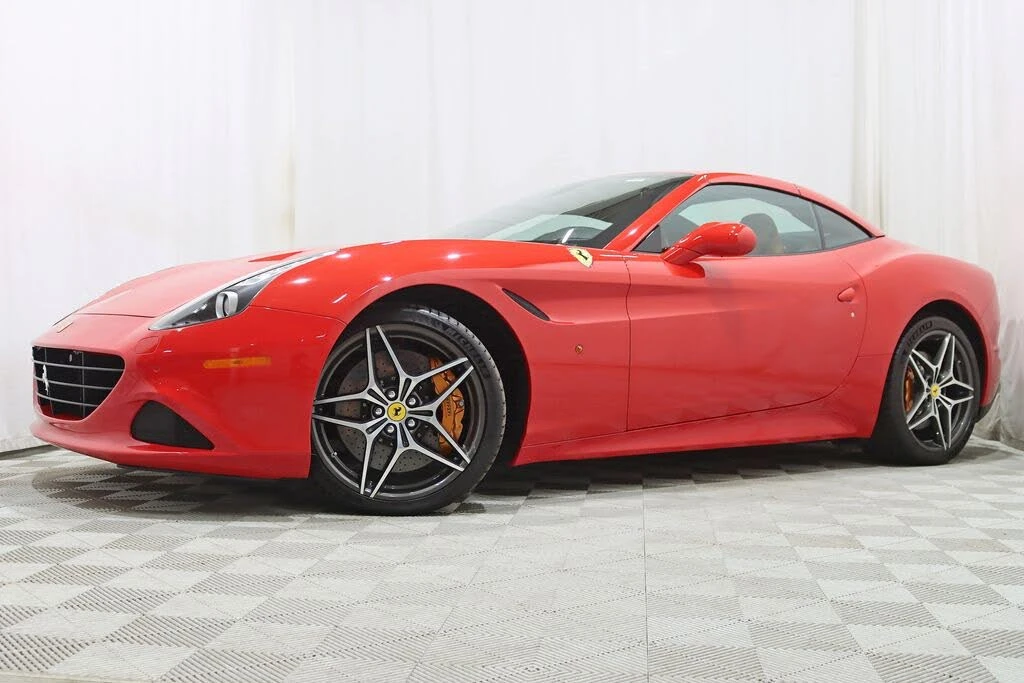 2016 Ferrari California T - Image 2 of 31