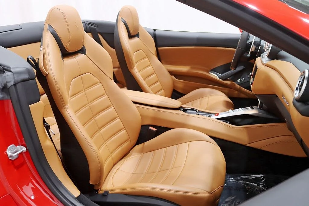2016 Ferrari California T - Image 26 of 31