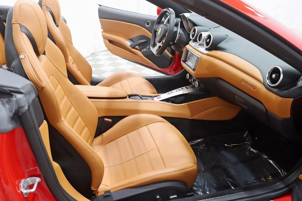 2016 Ferrari California T - Image 27 of 31