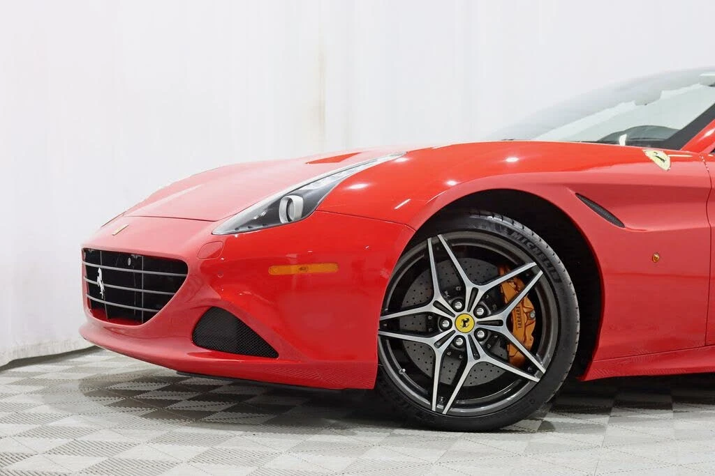 2016 Ferrari California T - Image 3 of 31