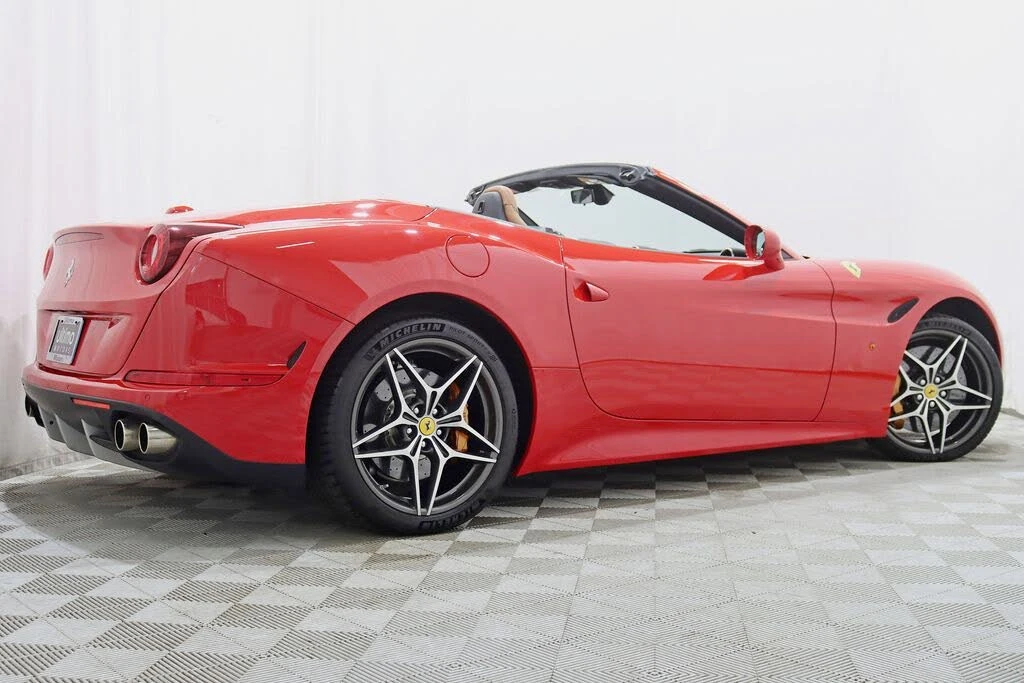 2016 Ferrari California T - Image 9 of 31