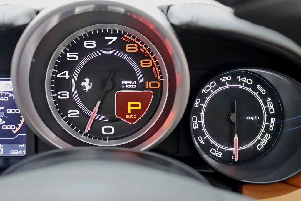 2016 Ferrari California T - Image 19 of 31