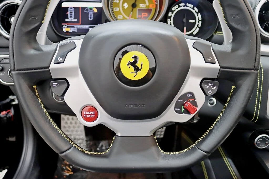 2016 Ferrari California T - Image 16 of 31
