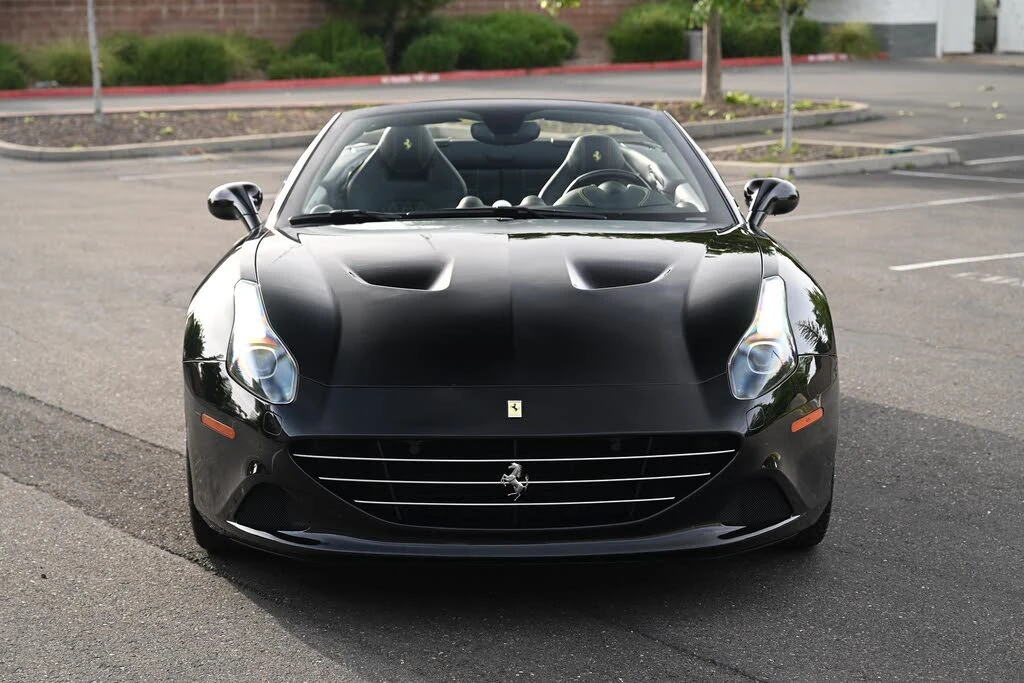 2016 Ferrari California T - Image 2 of 31