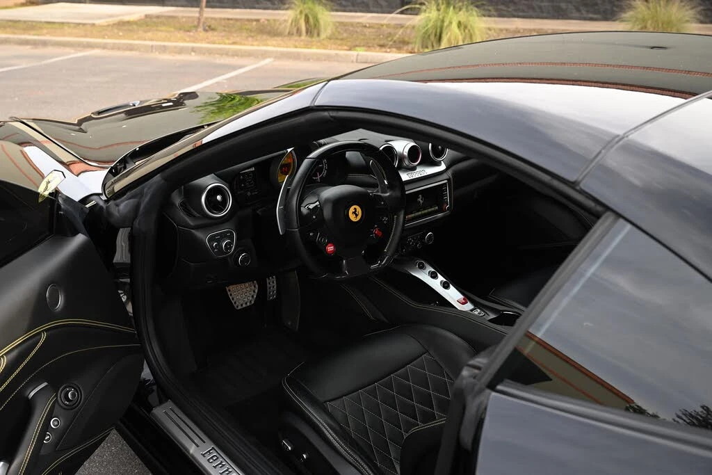 2016 Ferrari California T - Image 22 of 31