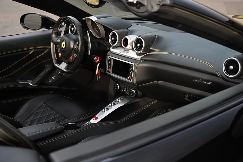 2016 Ferrari California T - Image 18 of 31