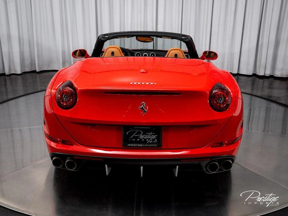 2016 Ferrari California T - Image 17 of 31