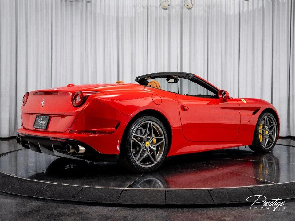 2016 Ferrari California T - Image 19 of 31
