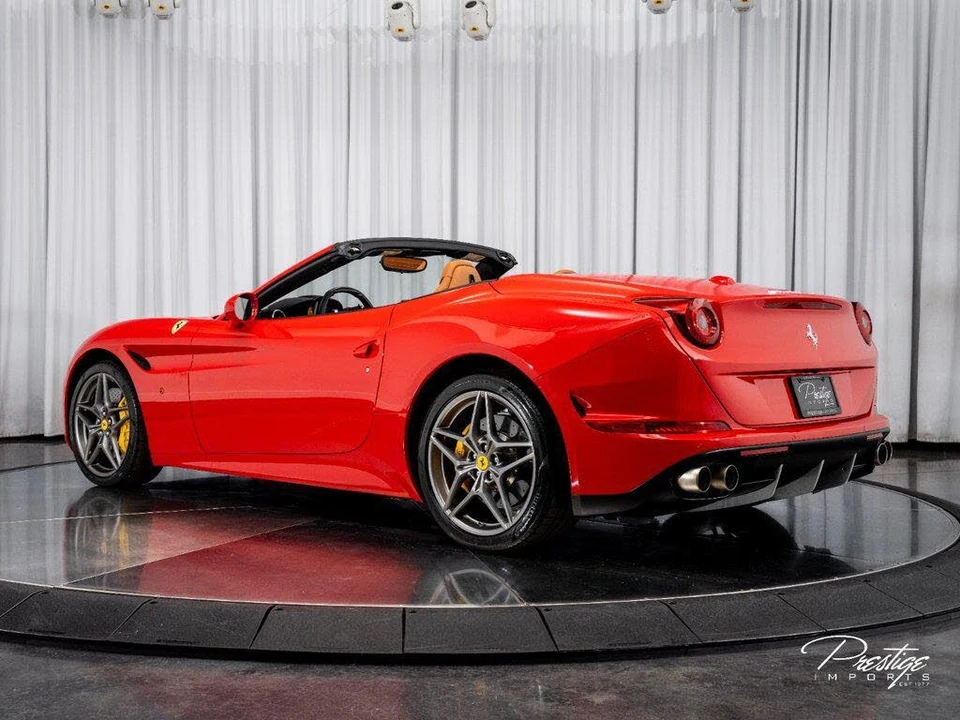 2016 Ferrari California T - Image 13 of 31