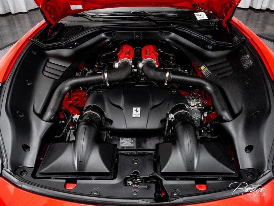 2016 Ferrari California T - Image 5 of 31