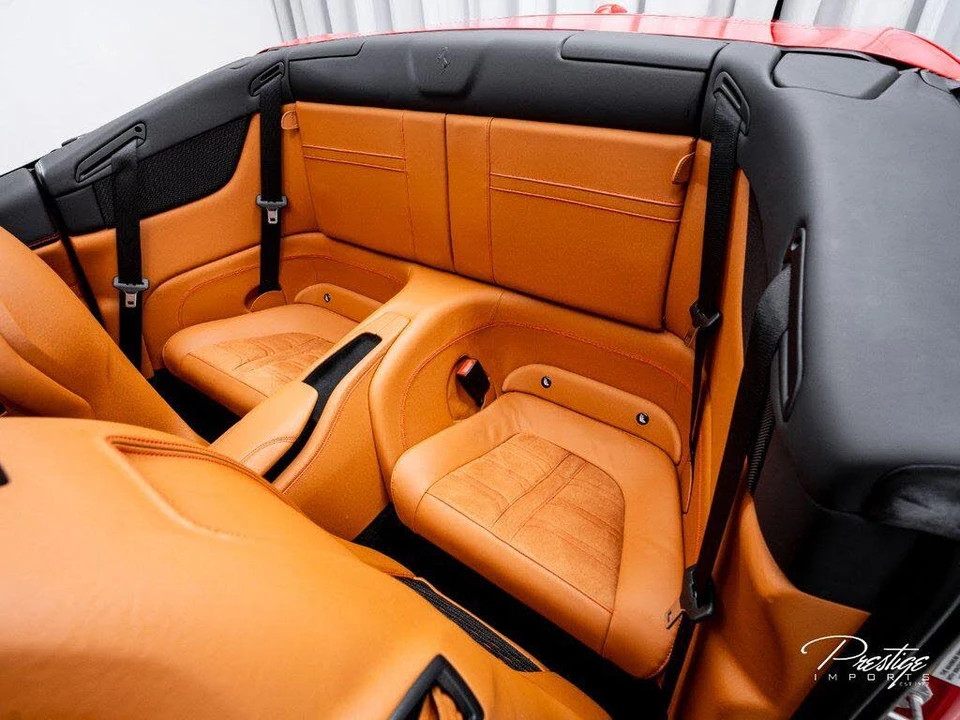 2016 Ferrari California T - Image 29 of 31
