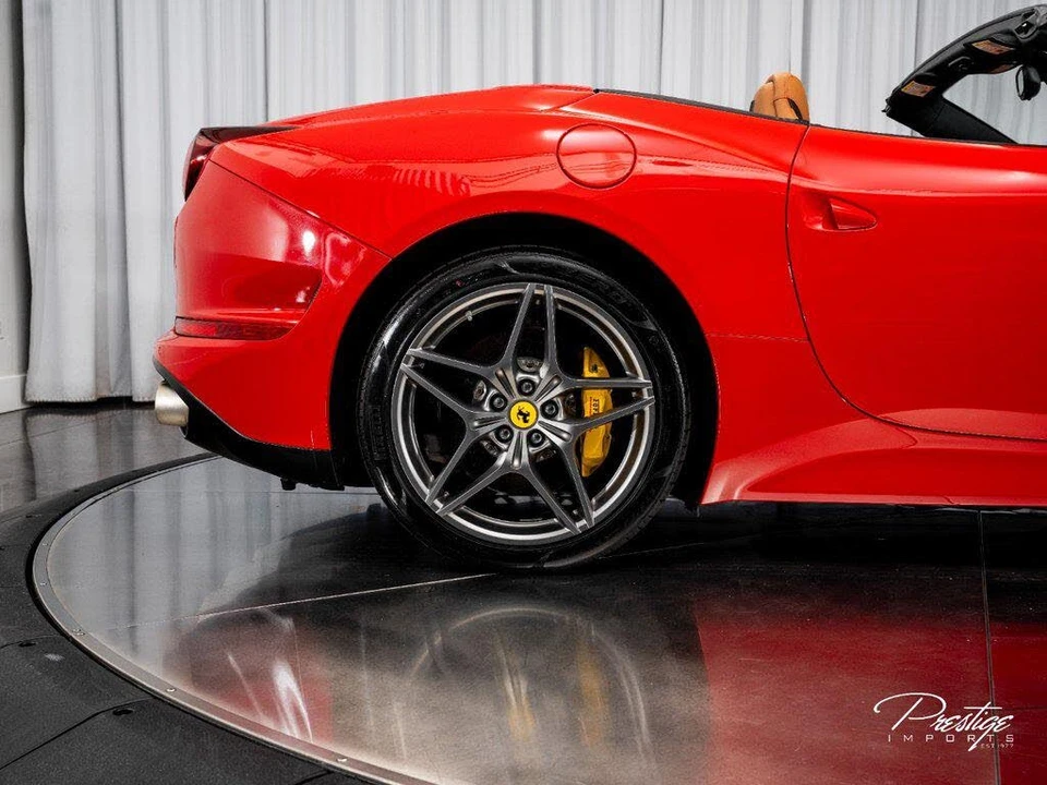 2016 Ferrari California T - Image 21 of 31
