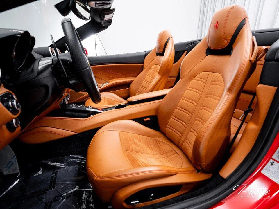 2016 Ferrari California T - Image 27 of 31