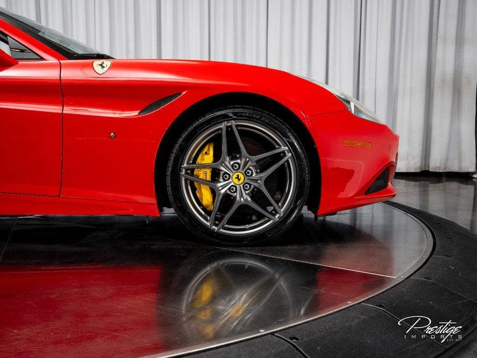 2016 Ferrari California T - Image 22 of 31