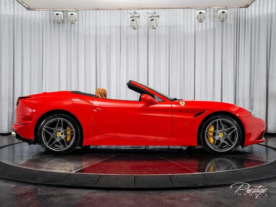 2016 Ferrari California T - Image 20 of 31
