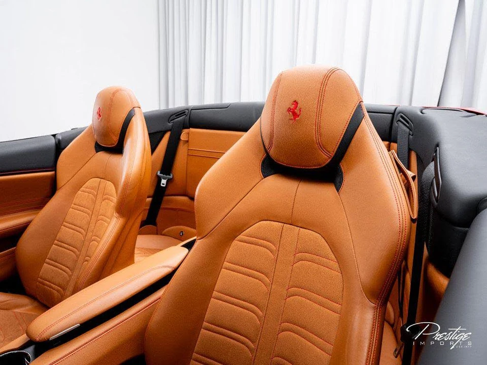 2016 Ferrari California T - Image 28 of 31