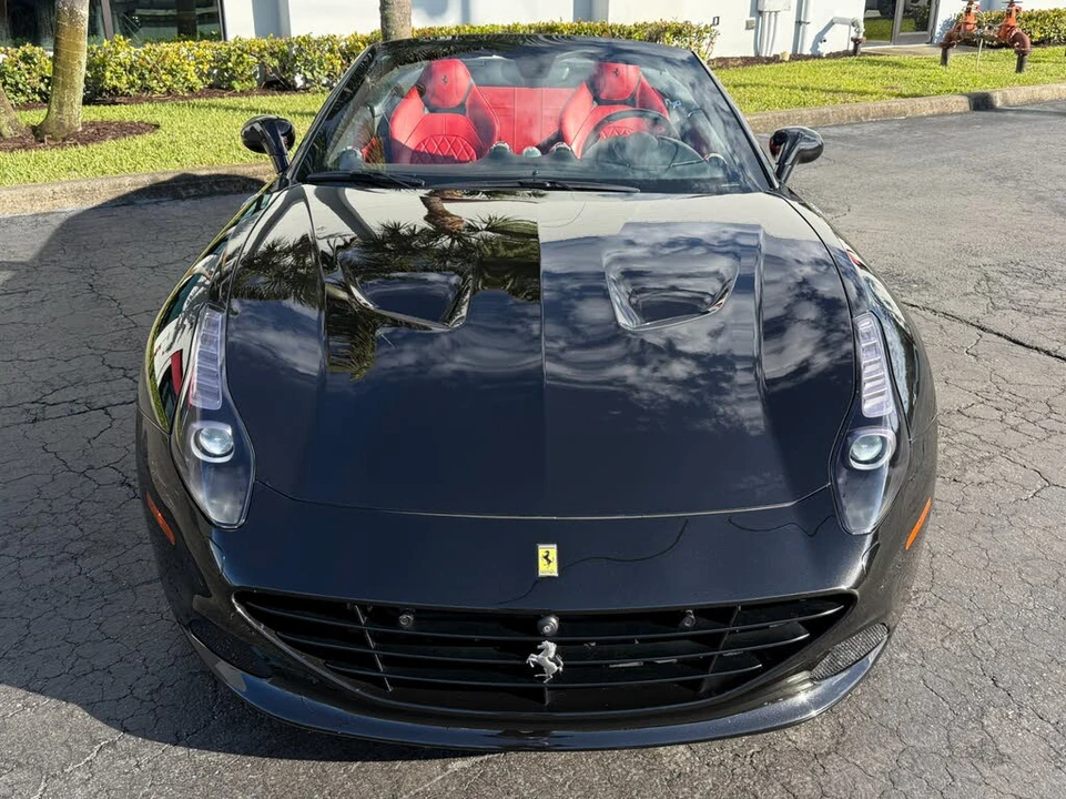 2016 Ferrari California T - Image 7 of 31