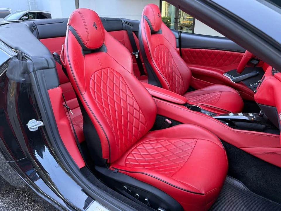 2016 Ferrari California T - Image 30 of 31