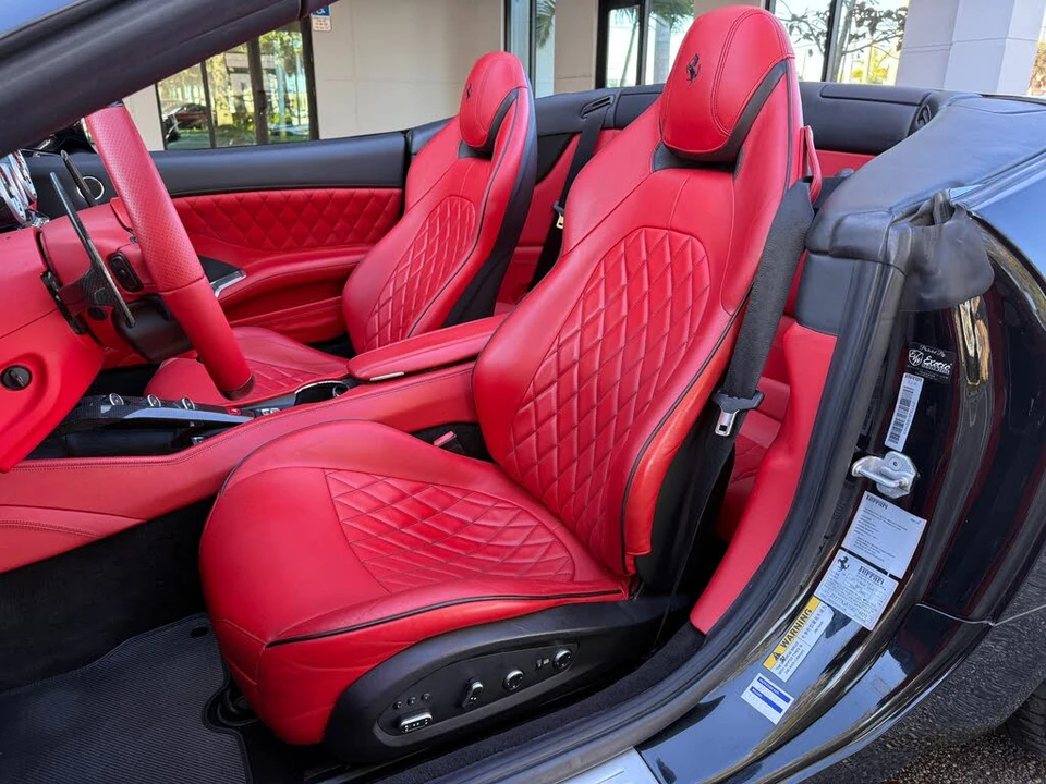 2016 Ferrari California T - Image 25 of 31