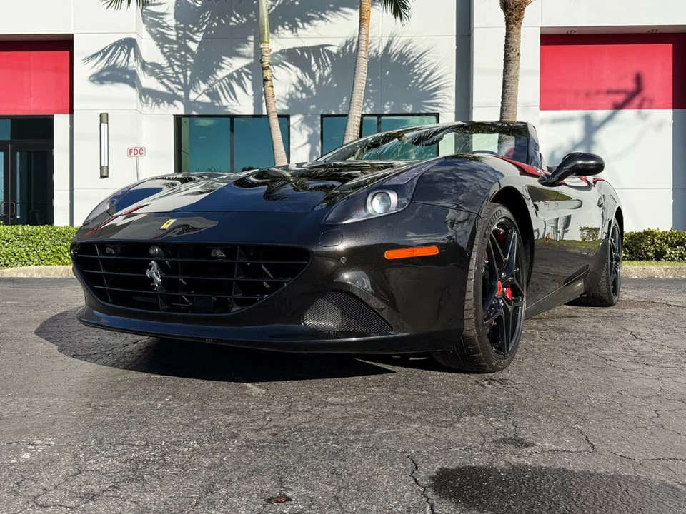 2016 Ferrari California T - Image 6 of 31