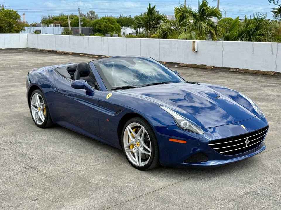 2016 Ferrari California T - Image 12 of 30