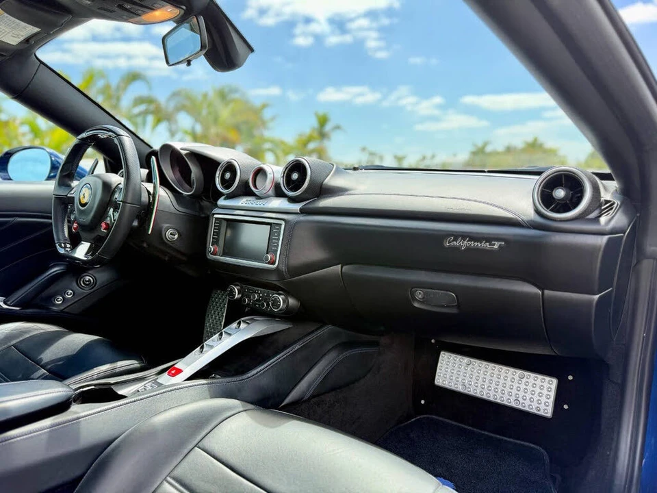 2016 Ferrari California T - Image 20 of 30