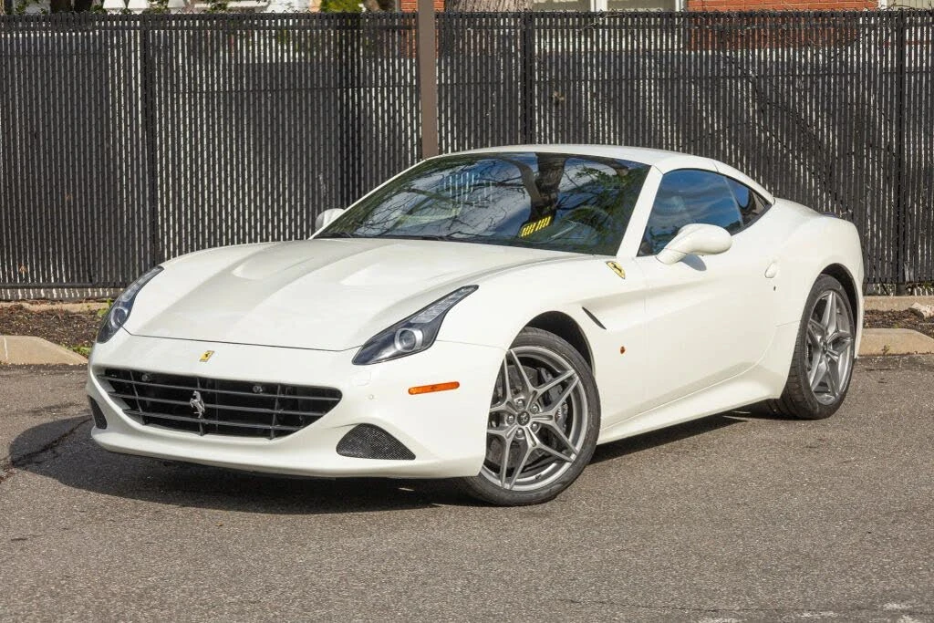 2016 Ferrari California T - Image 9 of 31