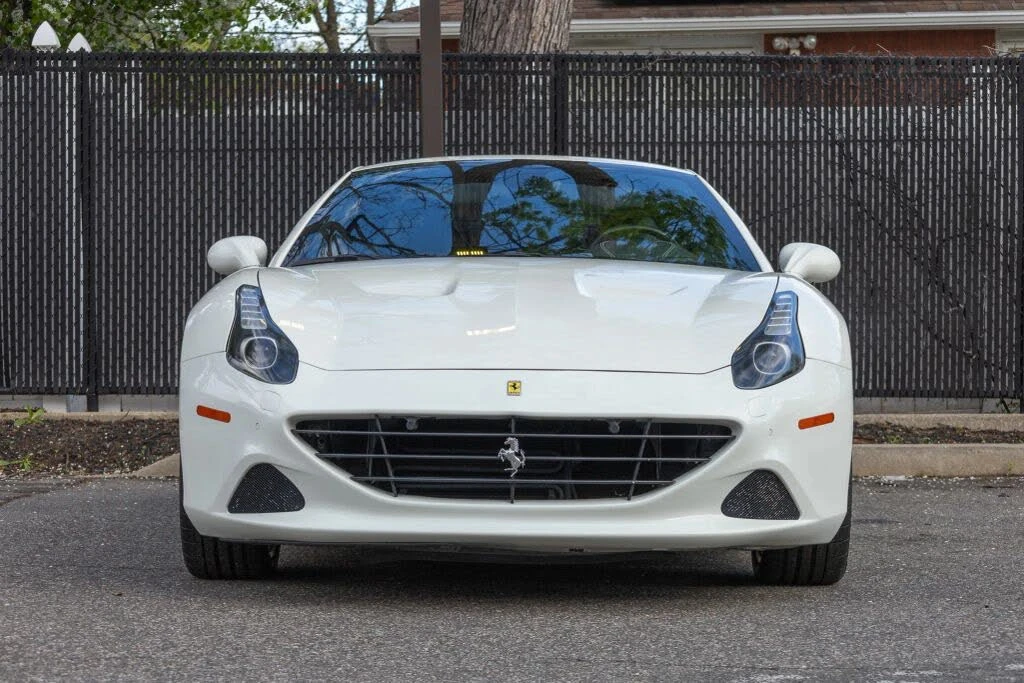 2016 Ferrari California T - Image 6 of 31