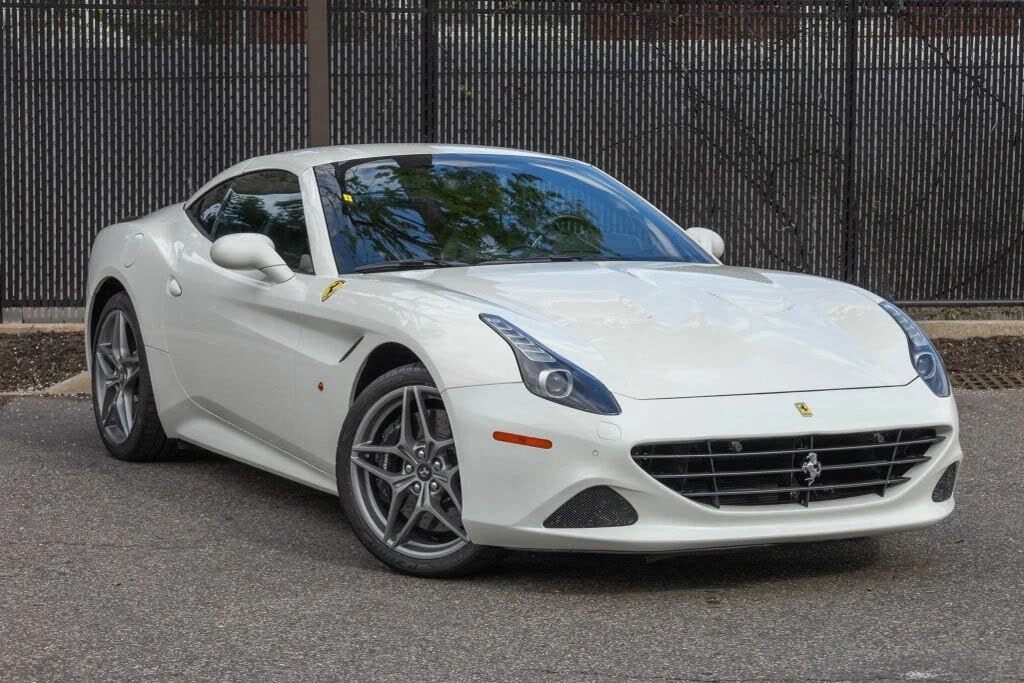 2016 Ferrari California T - Image 14 of 31