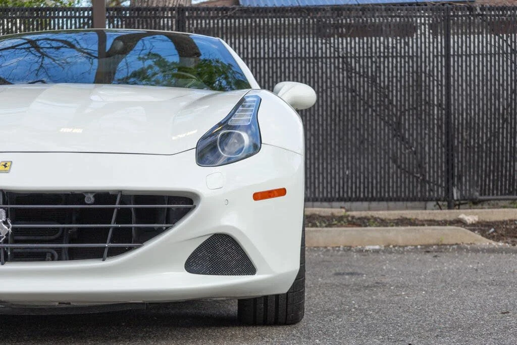 2016 Ferrari California T - Image 8 of 31