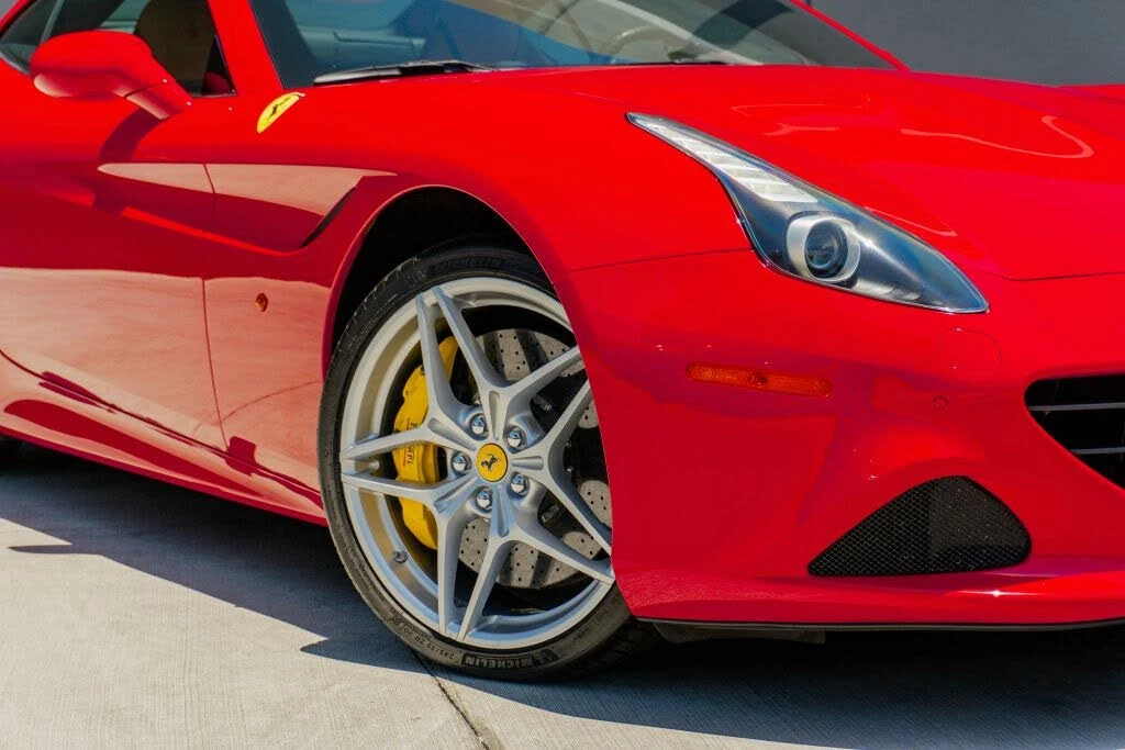 2016 Ferrari California T - Image 25 of 31