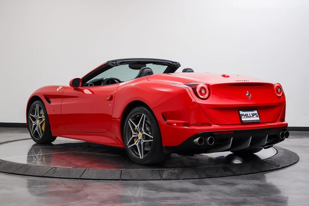 2016 Ferrari California T - Image 9 of 31