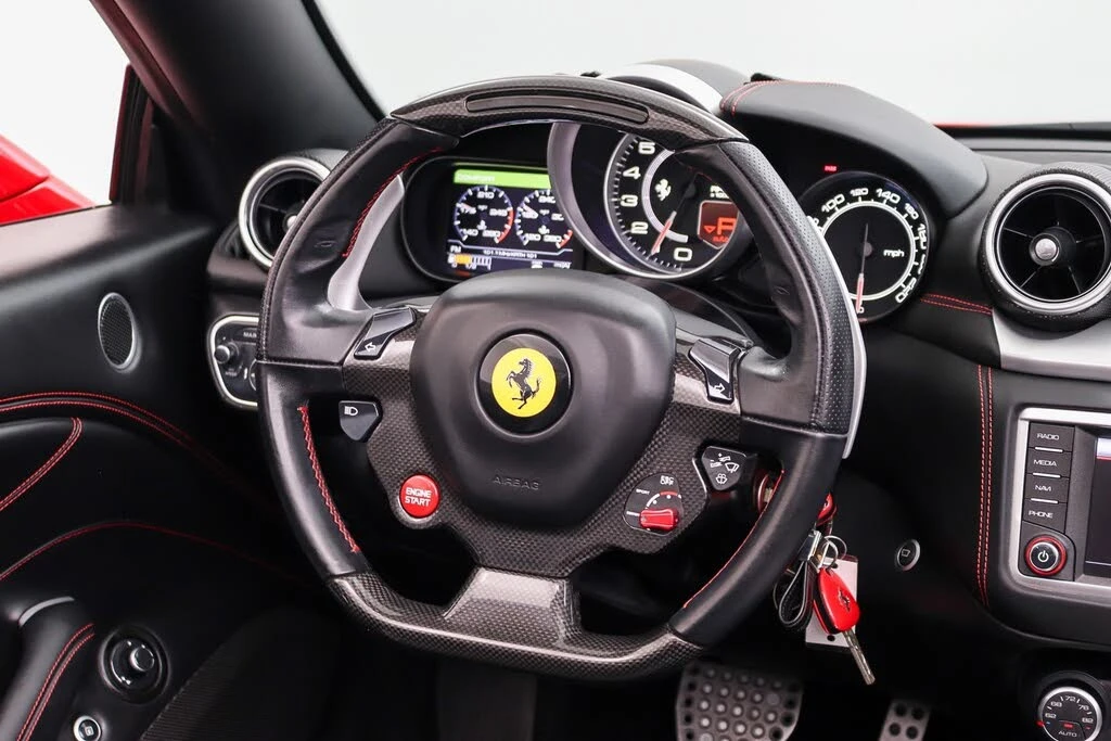 2016 Ferrari California T - Image 19 of 31