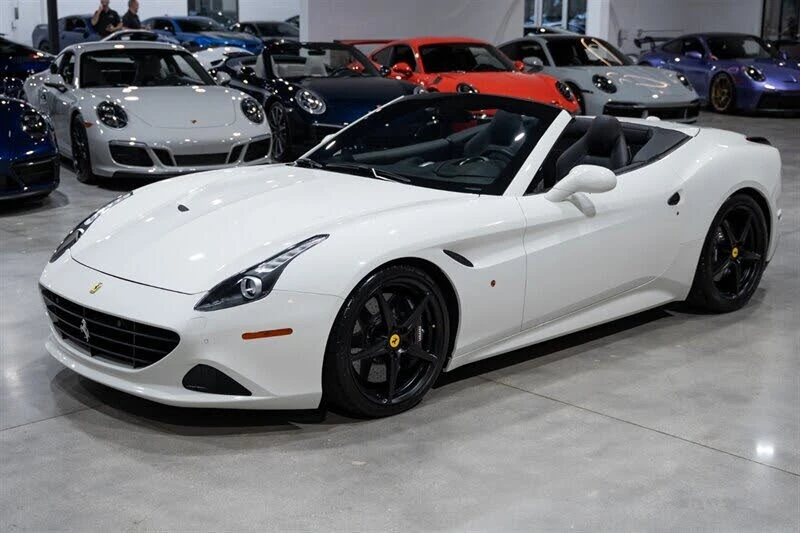 2016 Ferrari California T - Image 2 of 31