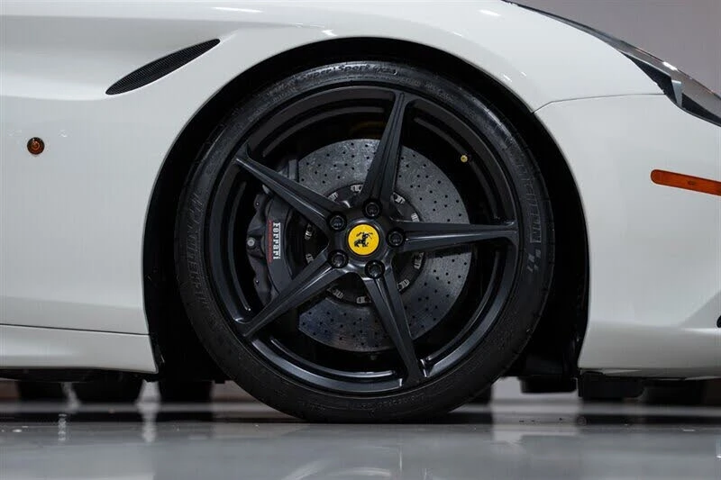 2016 Ferrari California T - Image 16 of 31