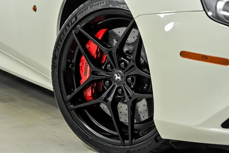 2016 Ferrari California T - Image 4 of 31